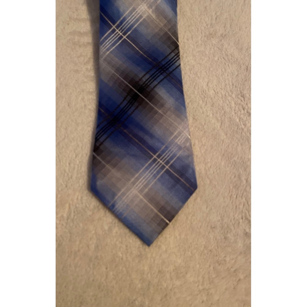 Van Heusen Men's Classic Necktie Neck Tie 100% Silk Blue Stripes